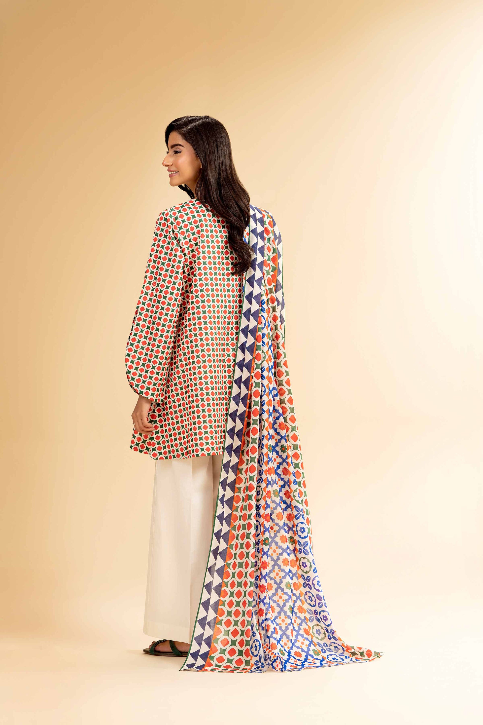 Nishat | Cross Season Edit | 42501079 - Riwayat-e-Khas