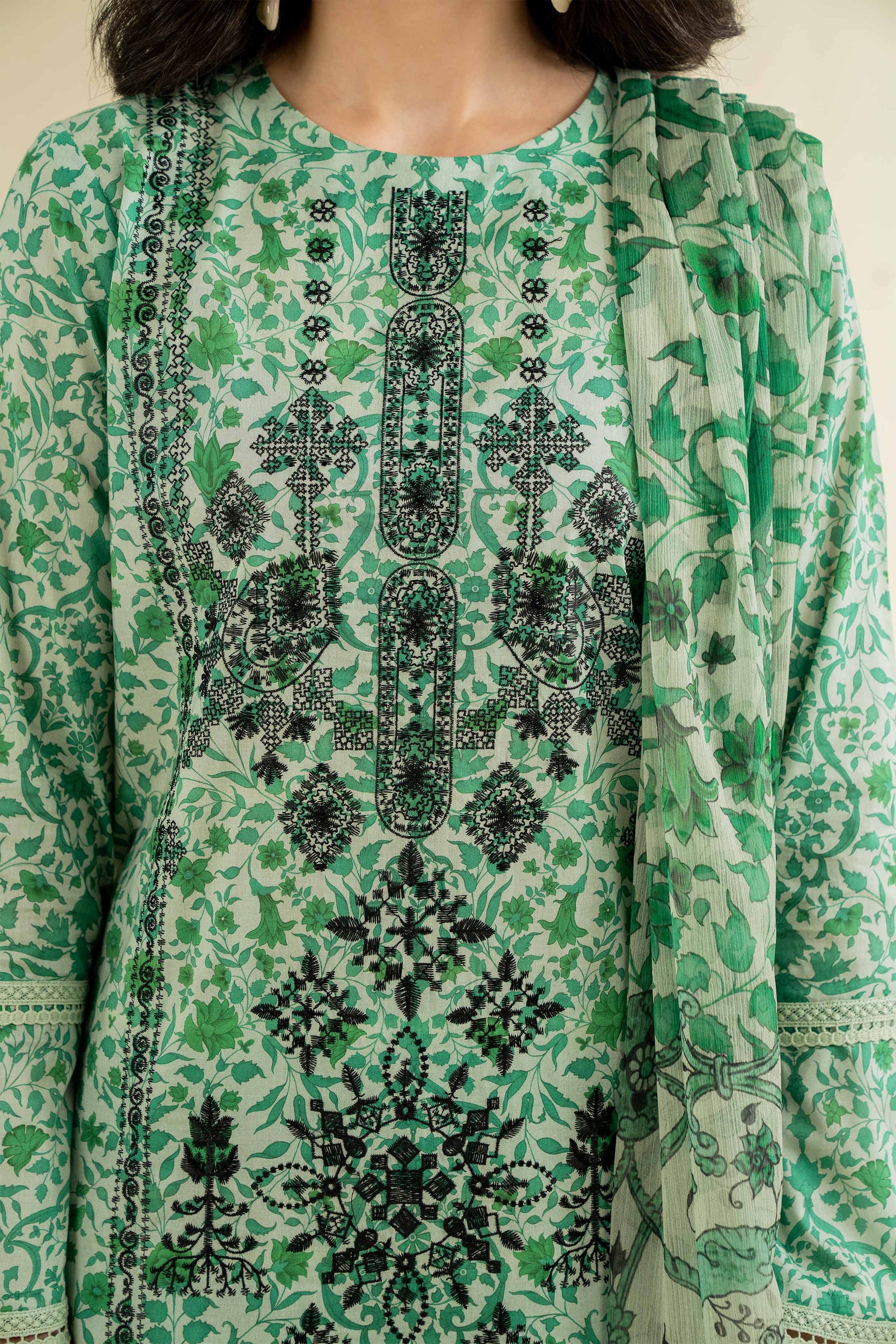 Nishat | Cross Season Edit | 42501082 - Riwayat-e-Khas