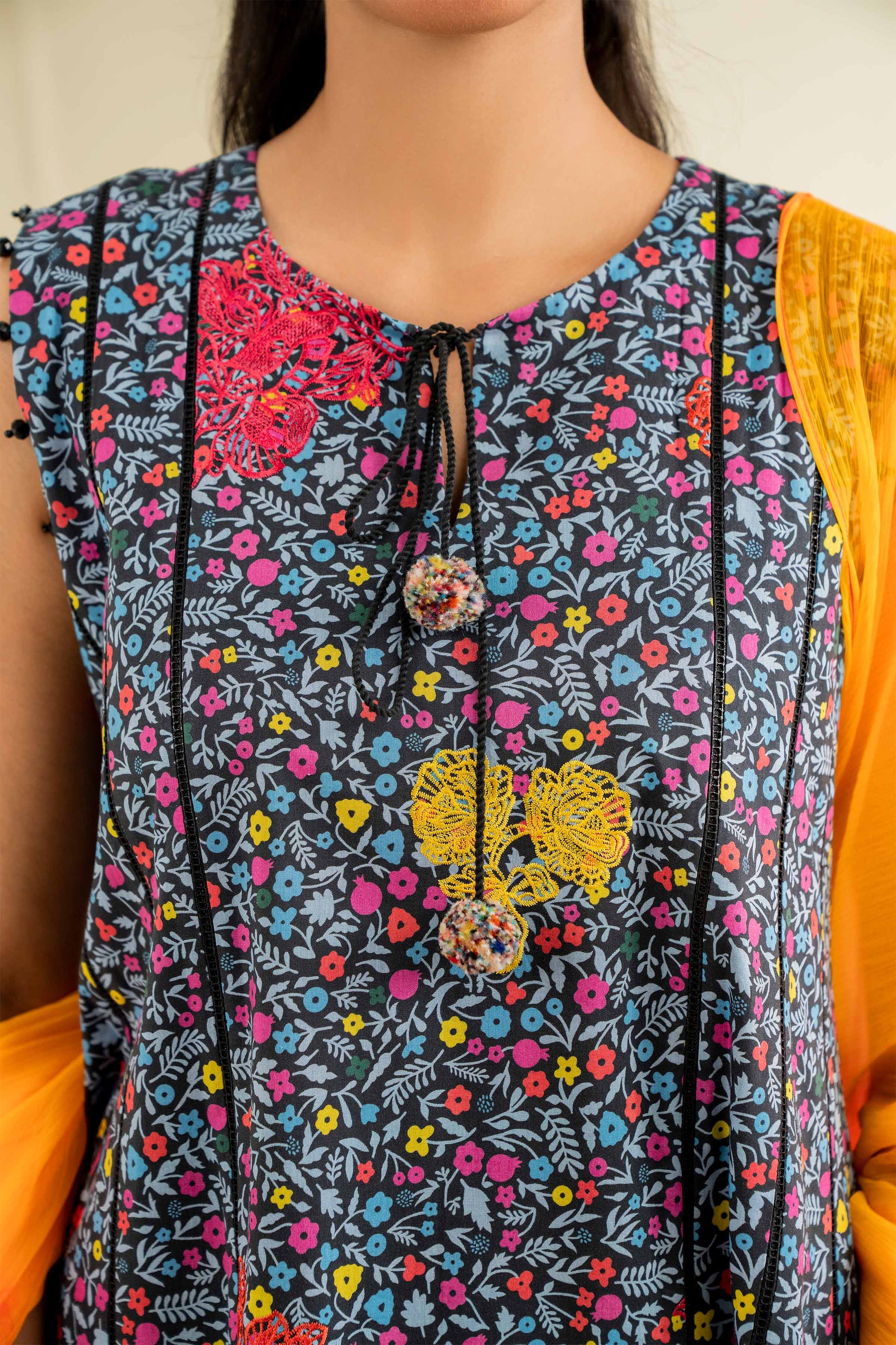 Nishat | Cross Season Edit | 42501087 - Riwayat-e-Khas