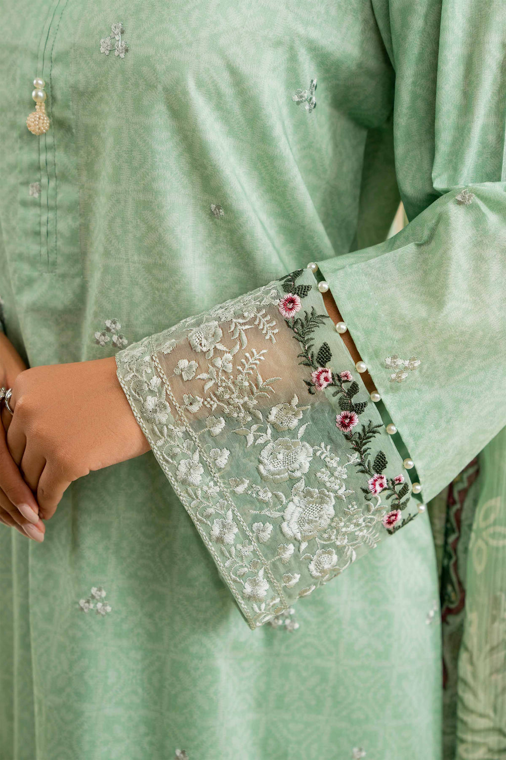 Nishat | Cross Season Edit | 42501089 - Riwayat-e-Khas