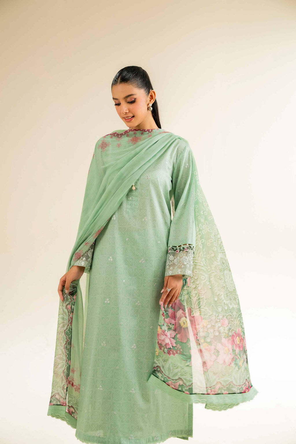 Nishat | Cross Season Edit | 42501089 - Riwayat-e-Khas