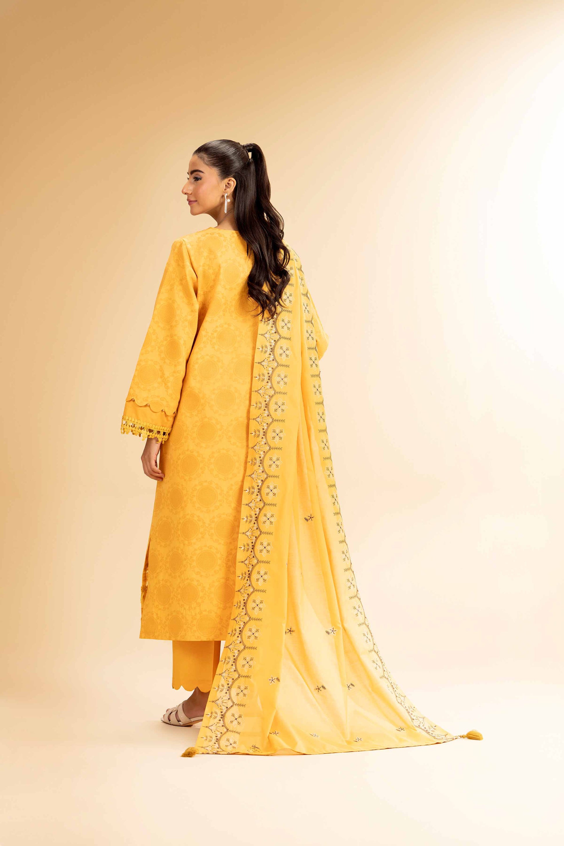 Nishat | Cross Season Edit | 42501100 - Riwayat-e-Khas