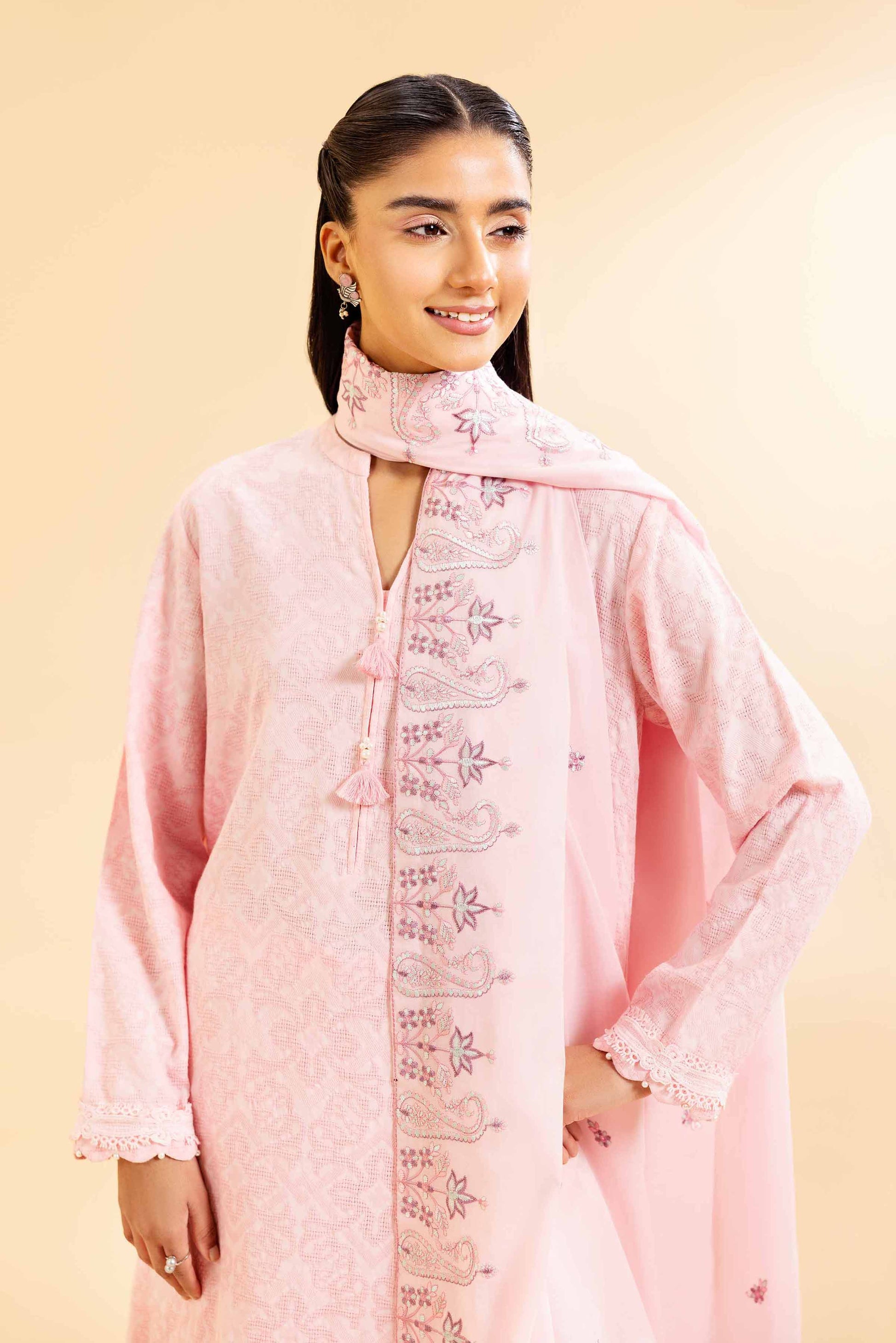 Nishat | Cross Season Edit | 42501105 - Riwayat-e-Khas