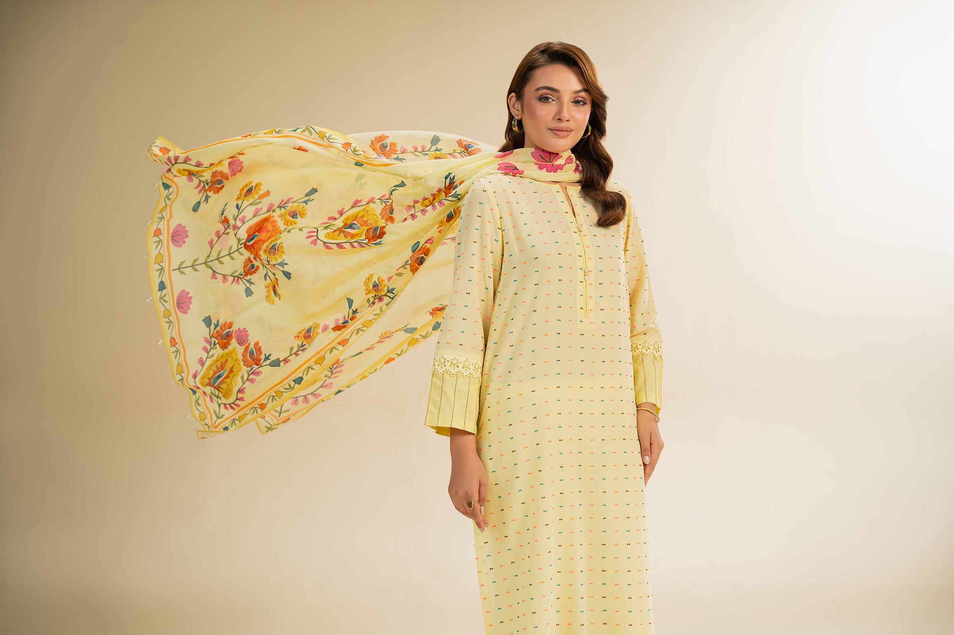 Nishat | Cross Season Edit | 42501111 - Riwayat-e-Khas