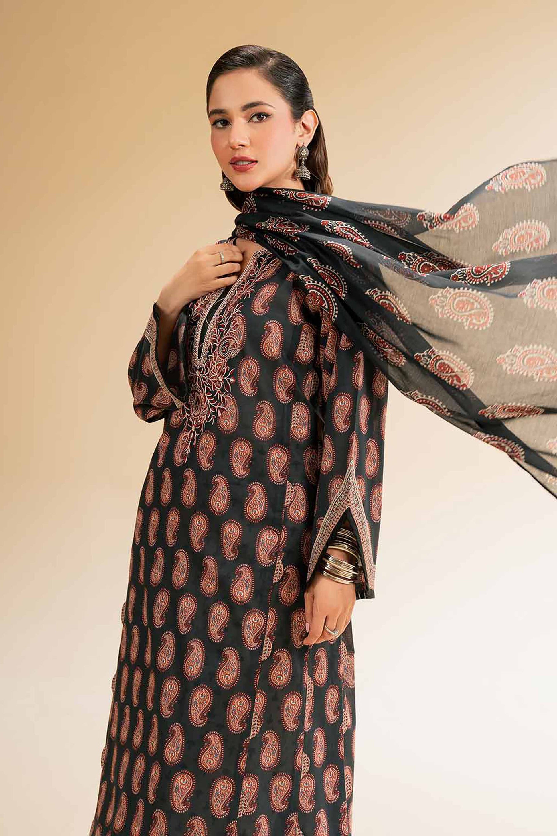 Nishat | Cross Season Edit | 42519175 - Riwayat-e-Khas