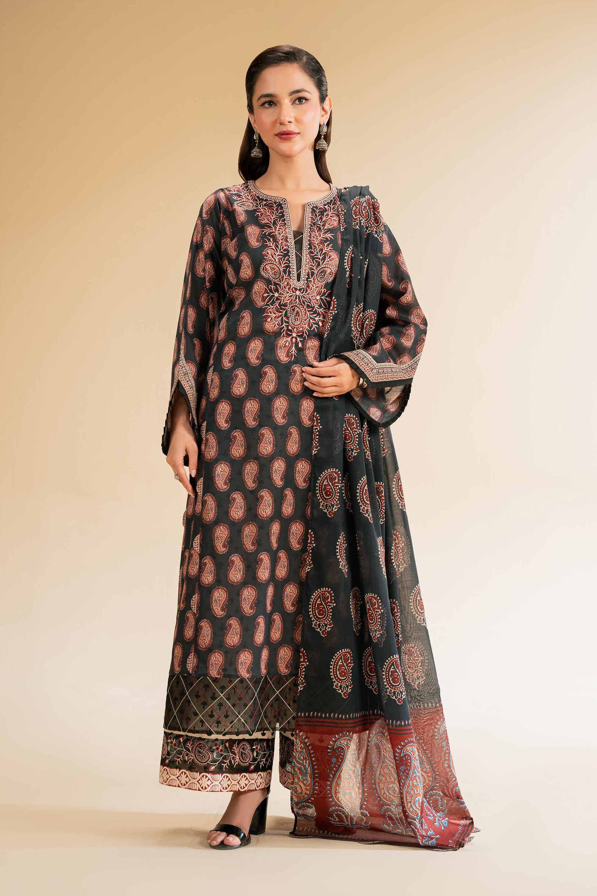 Nishat | Cross Season Edit | 42519175 - Riwayat-e-Khas