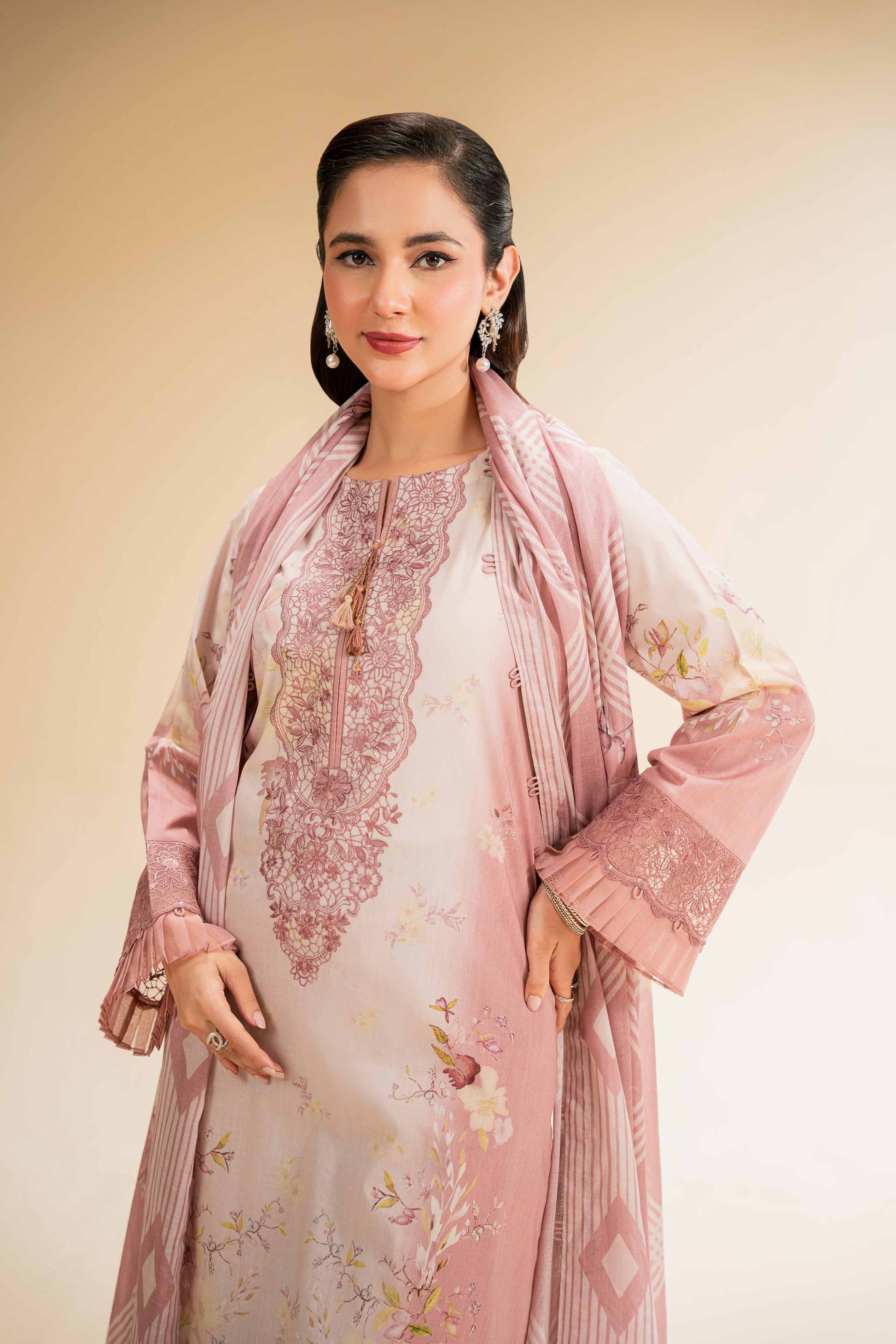 Nishat | Cross Season Edit | 42519176 - Riwayat-e-Khas