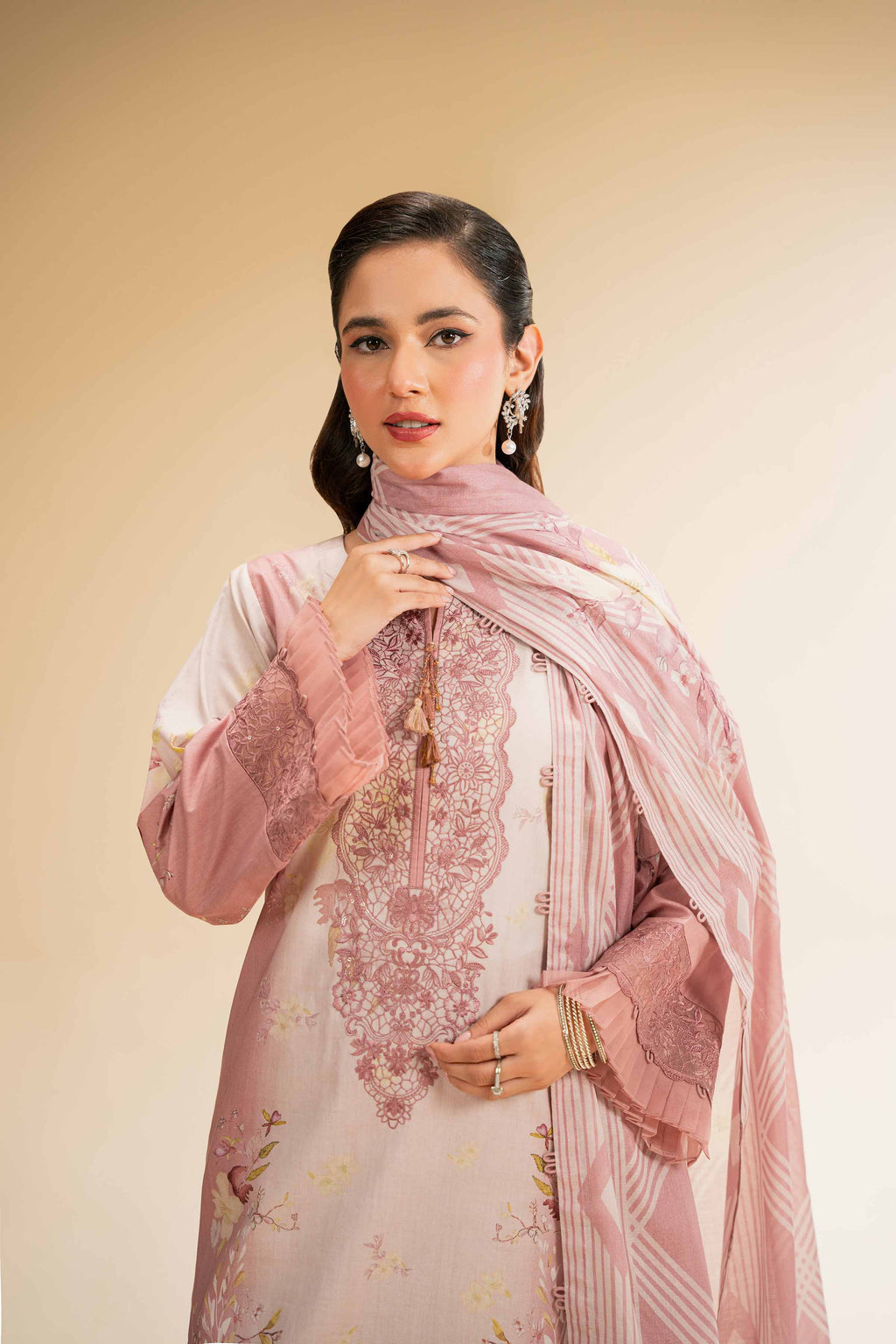 Nishat | Cross Season Edit | 42519176 - Riwayat-e-Khas
