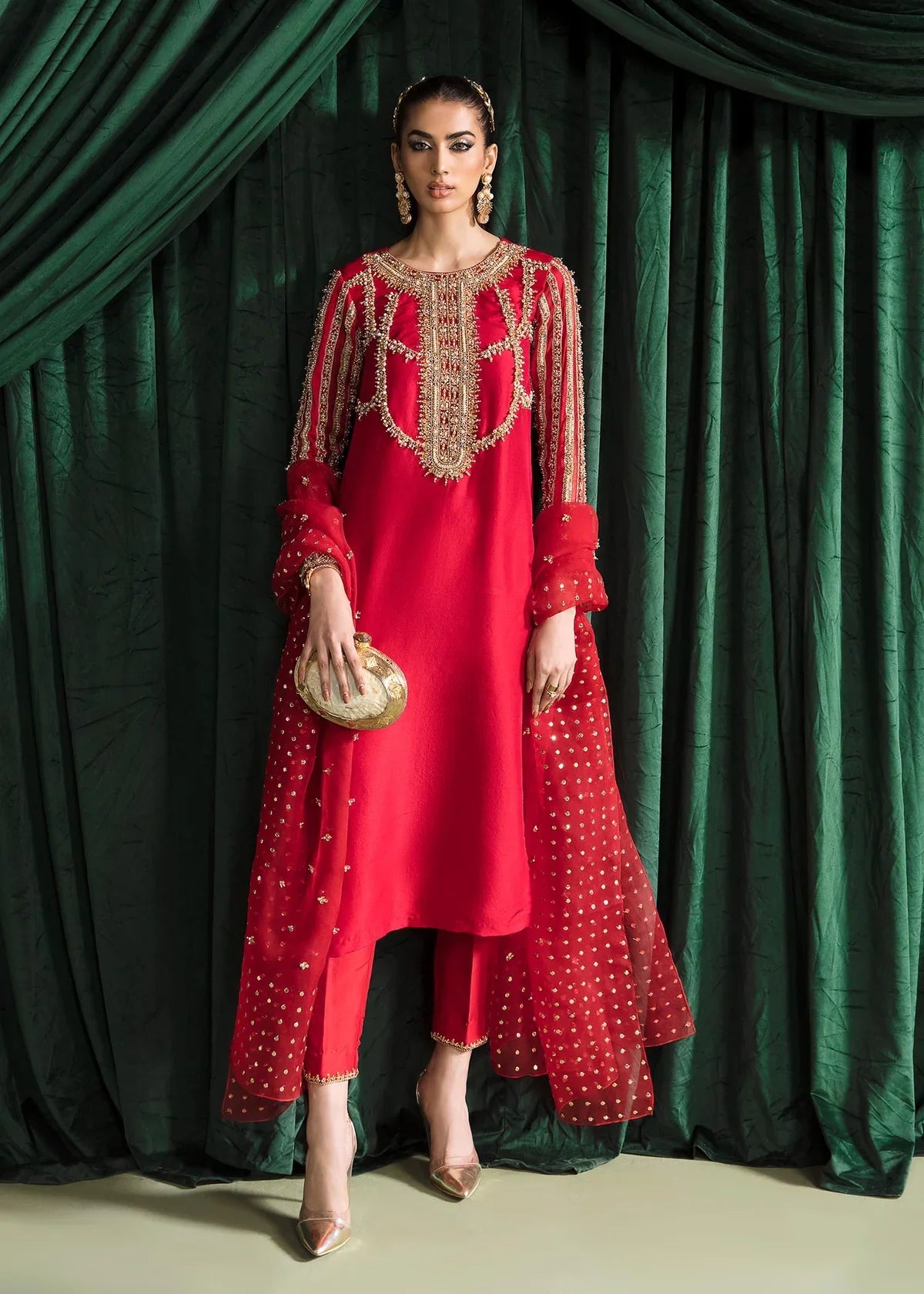 Kanwal Malik | Tesoro Collection | CHARISMA