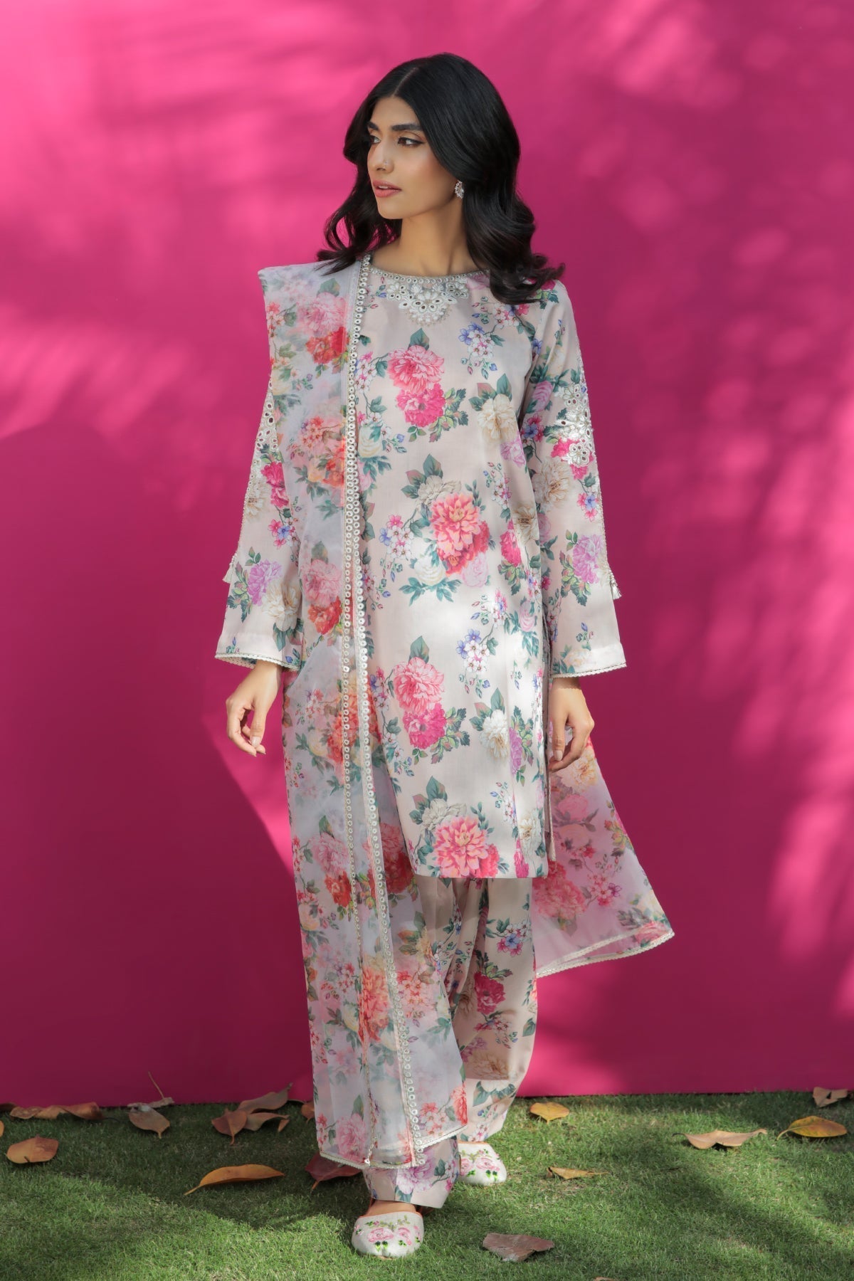 Baroque | Embroidered Lawn | SF-191