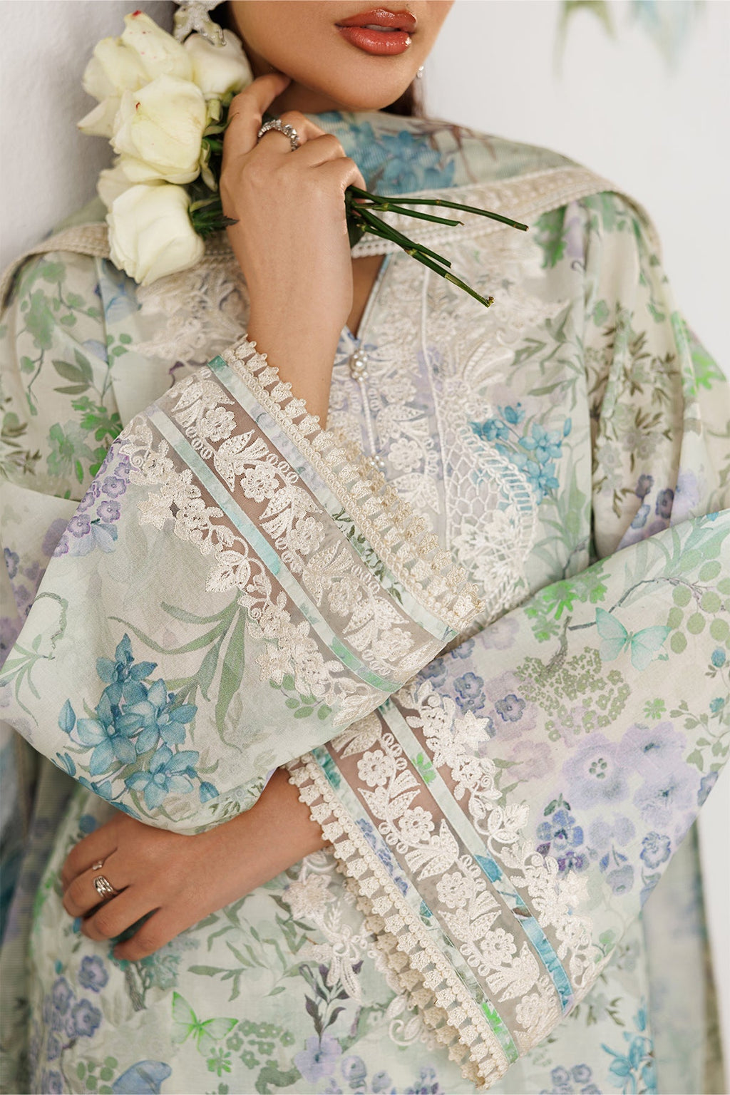 Baroque | Embroidered Lawn | SF-4417