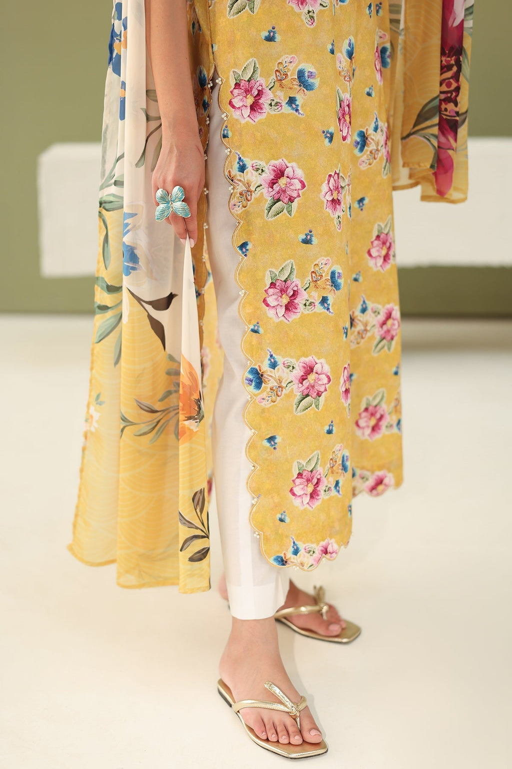 Baroque | Eid Printique | EMBROIDERED PRINTED LAWN UF-4182