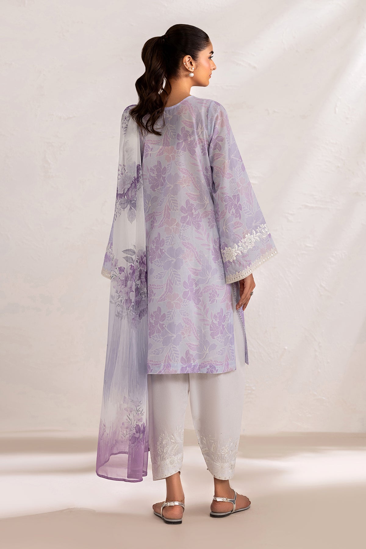 Baroque | Embroidered Lawn | SF-4450