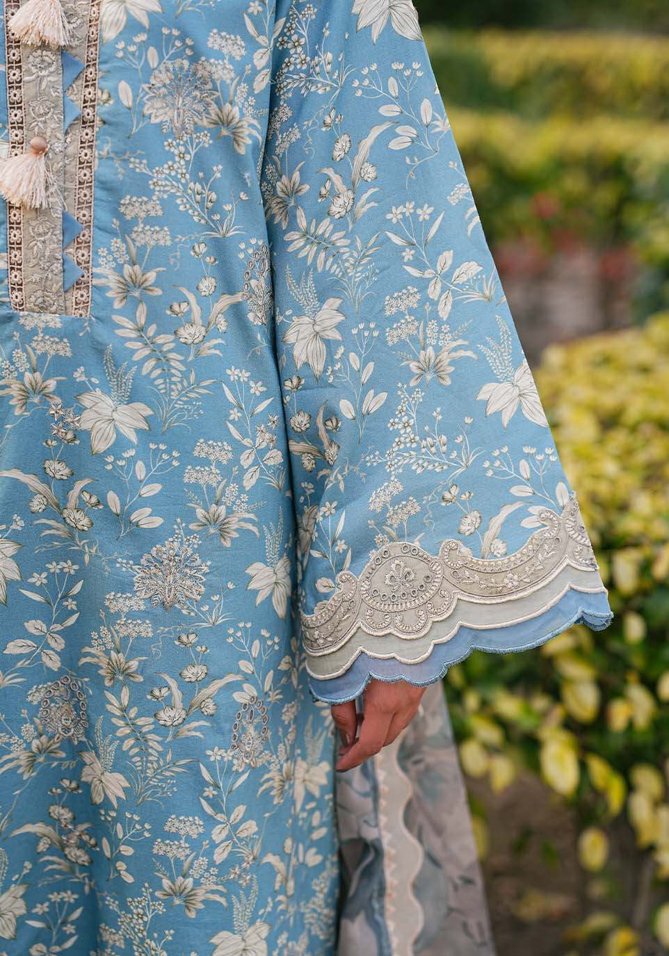 Zarqash | Luxe Lawn 26 | ZQL008