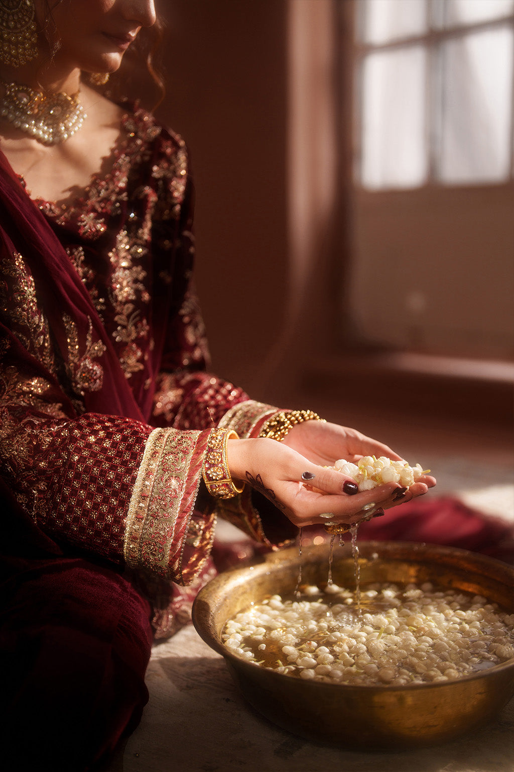 Iznik | Velvet 25 | IV-55 Embroidered Velvet