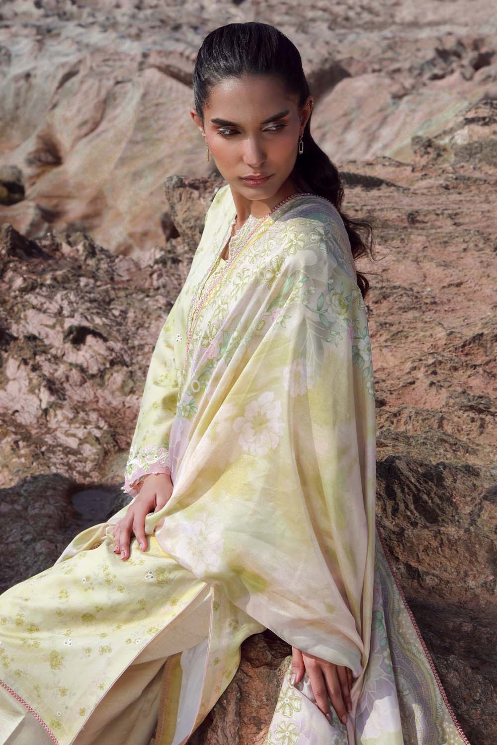 Seran | Afsanah Lawn 25 | SAHAR - Riwayat-e-Khas