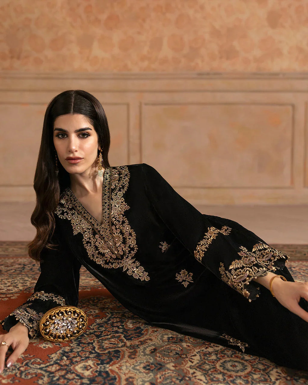 Faiza saqlain | Ismene formals | Vita