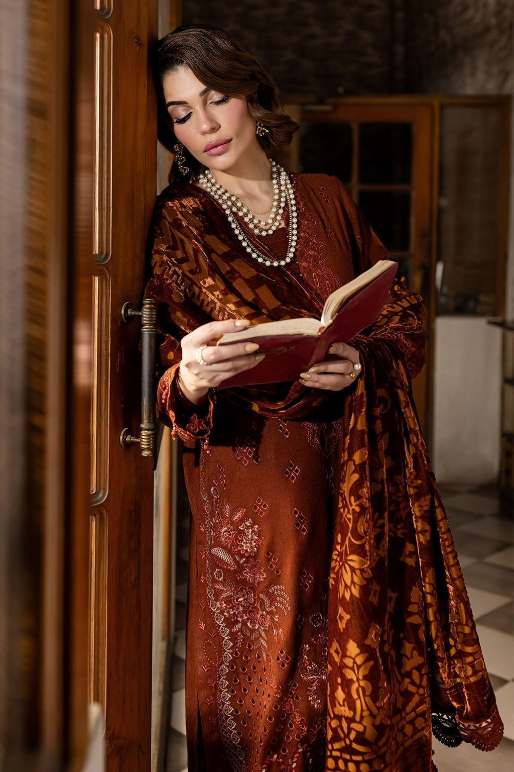 Nureh | Exclusive Shawls |  NE-120