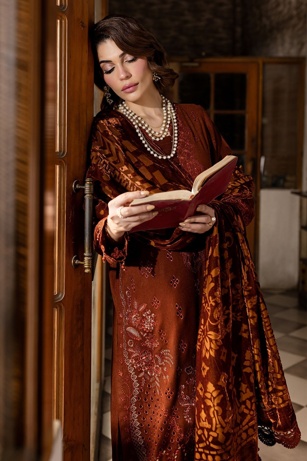 Nureh | Exclusive Shawls |  NE-120