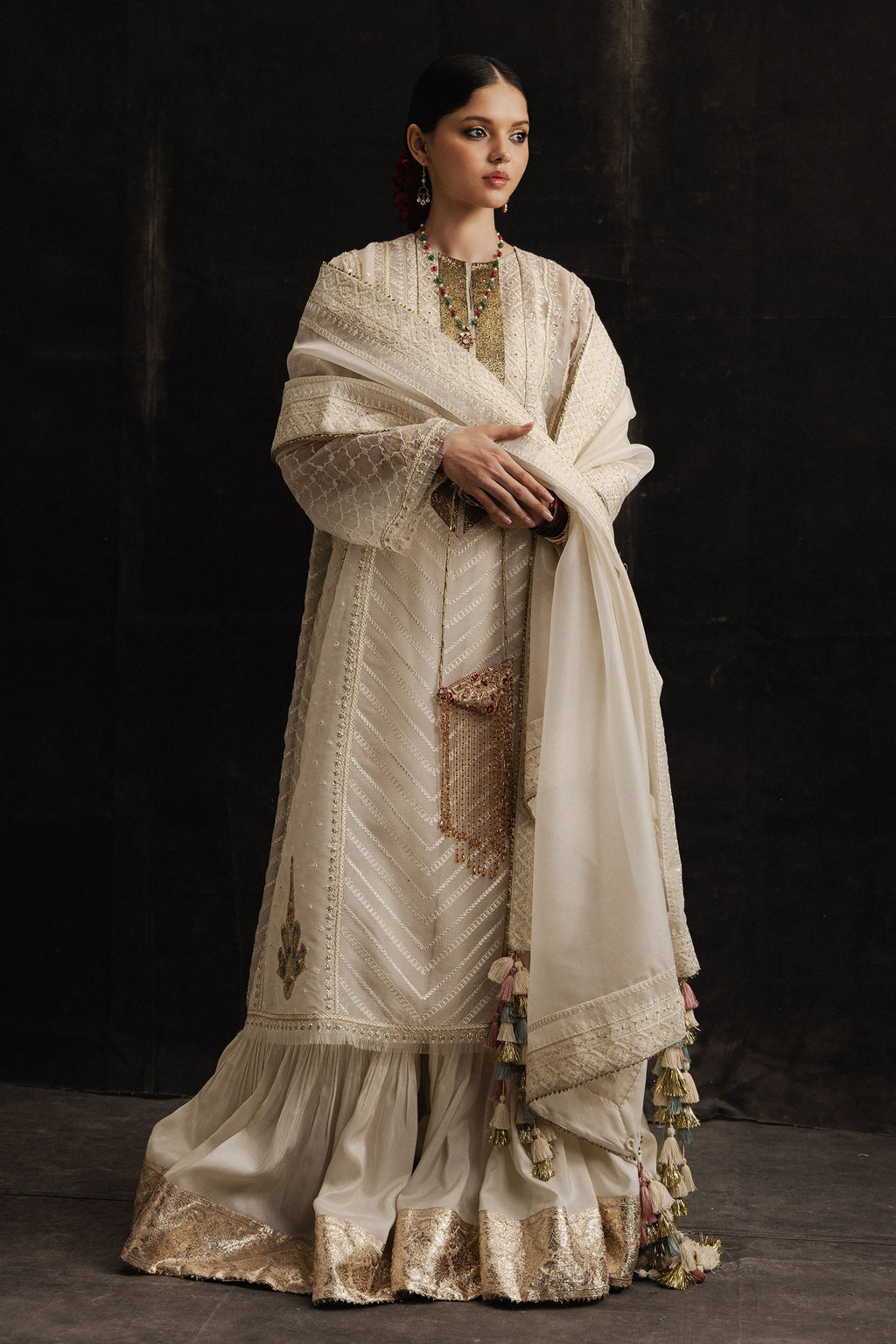 Zara Shahjahan | Studio Portraits | Zarrin
