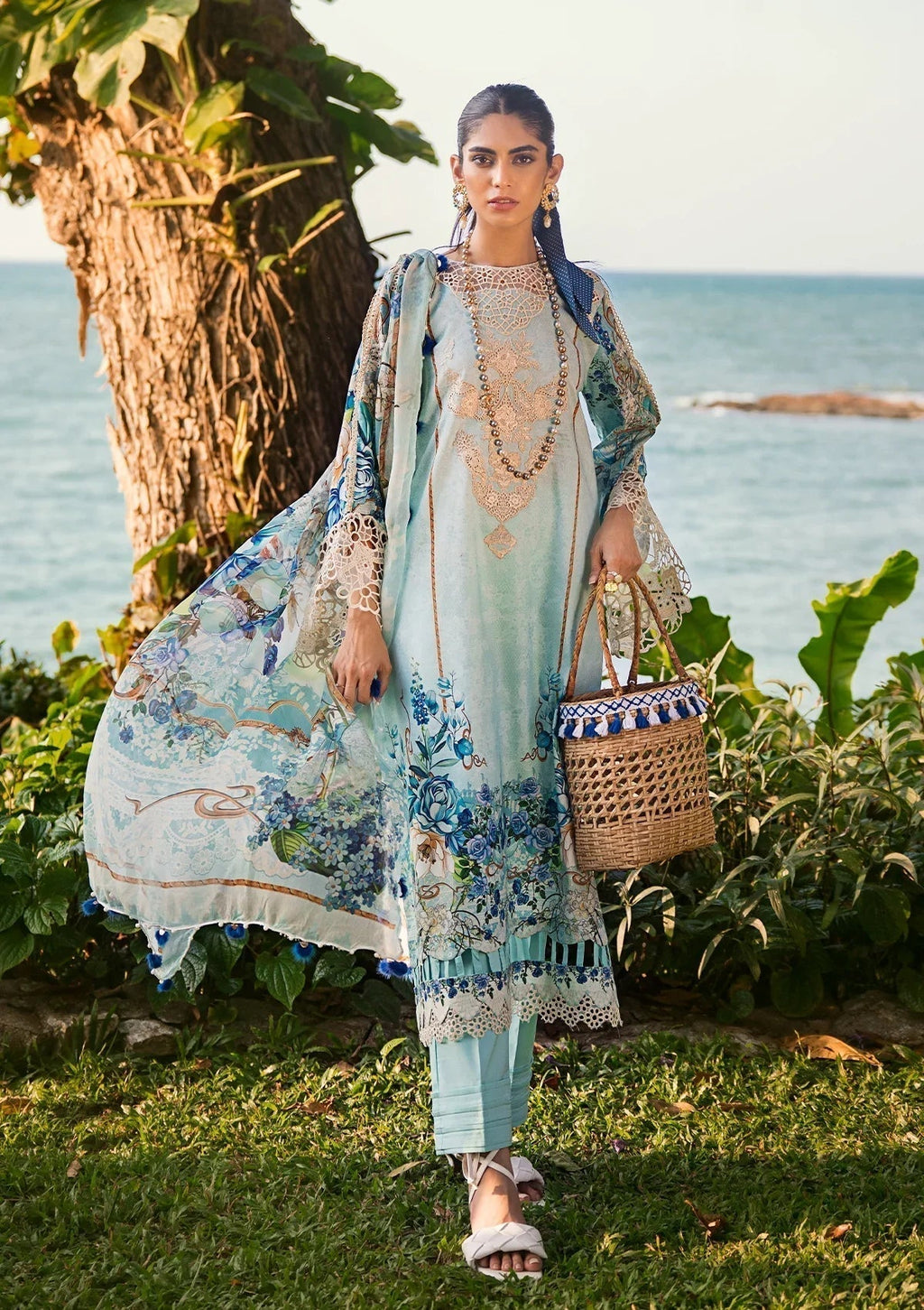ELAF Signature Embroidered Lawn 3Pc Suit ESL-07B HEAVEN'S MIST