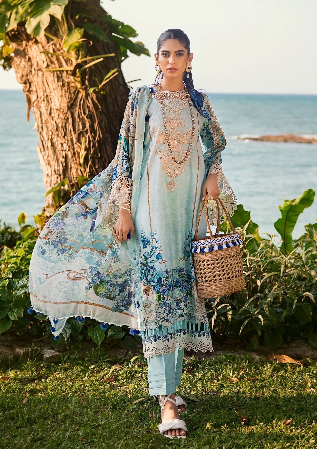 ELAF Signature Embroidered Lawn 3Pc Suit ESL-07B HEAVEN'S MIST