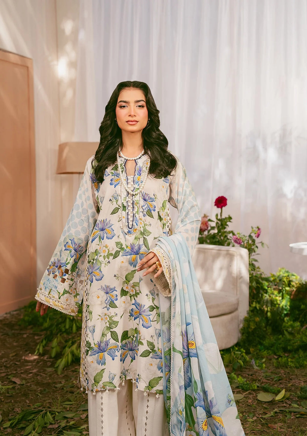 Elaf Premium | Prints 25 | EPS-6A IVORY PETALS