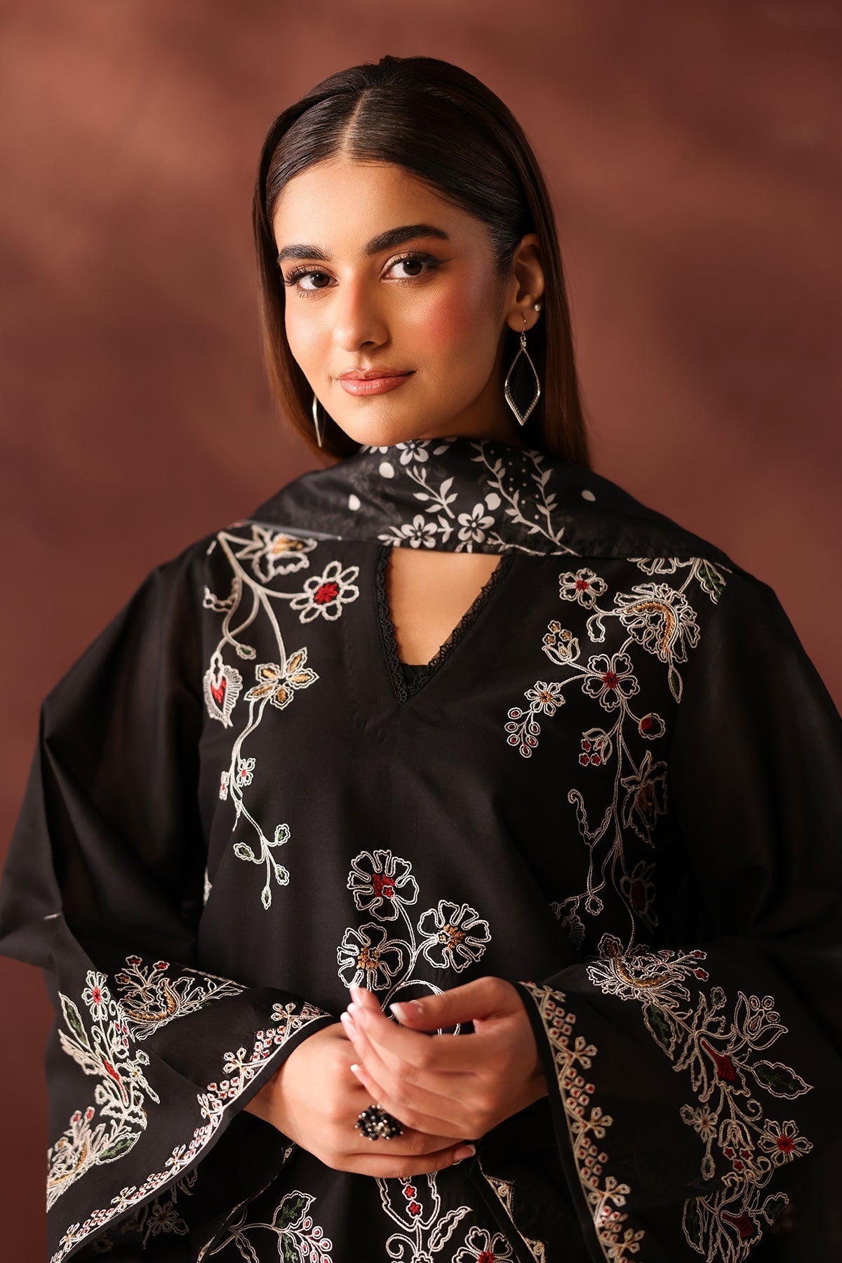 Baroque | Embroidered Lawn | SF-4483