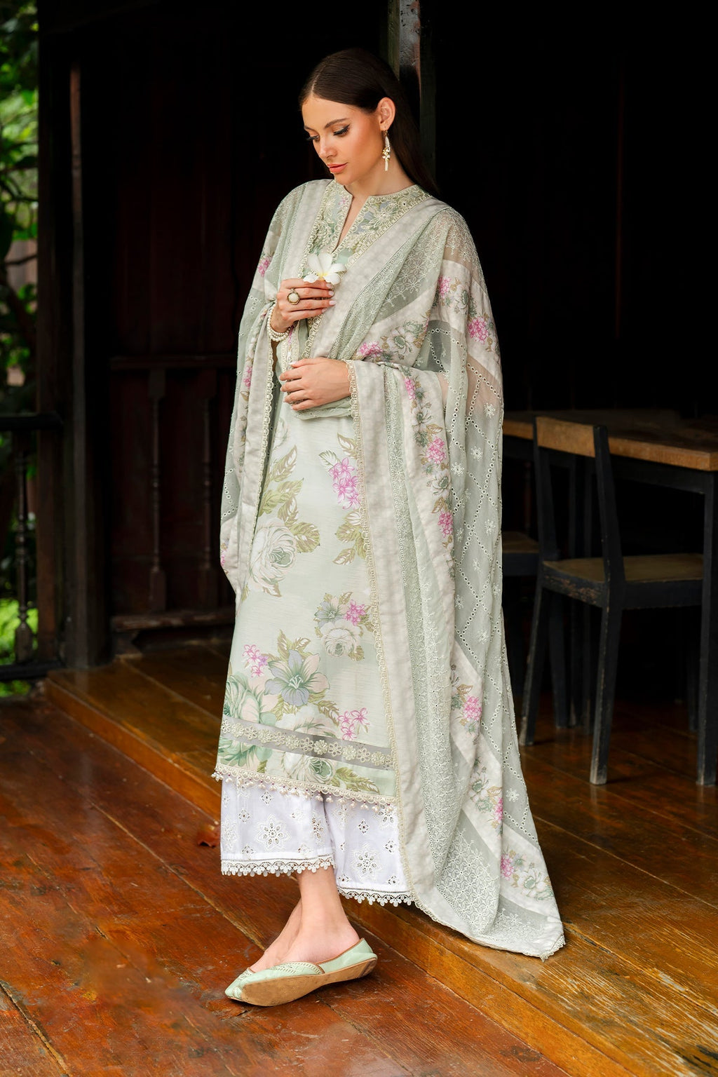 Baroque | Embroidered Lawn | SF-4269