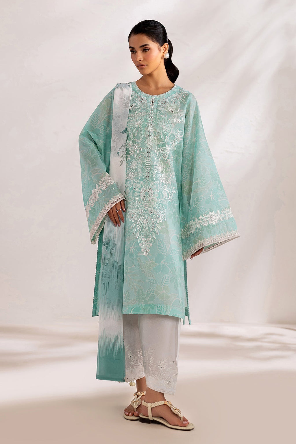 Baroque | Embroidered Lawn | SF-4451