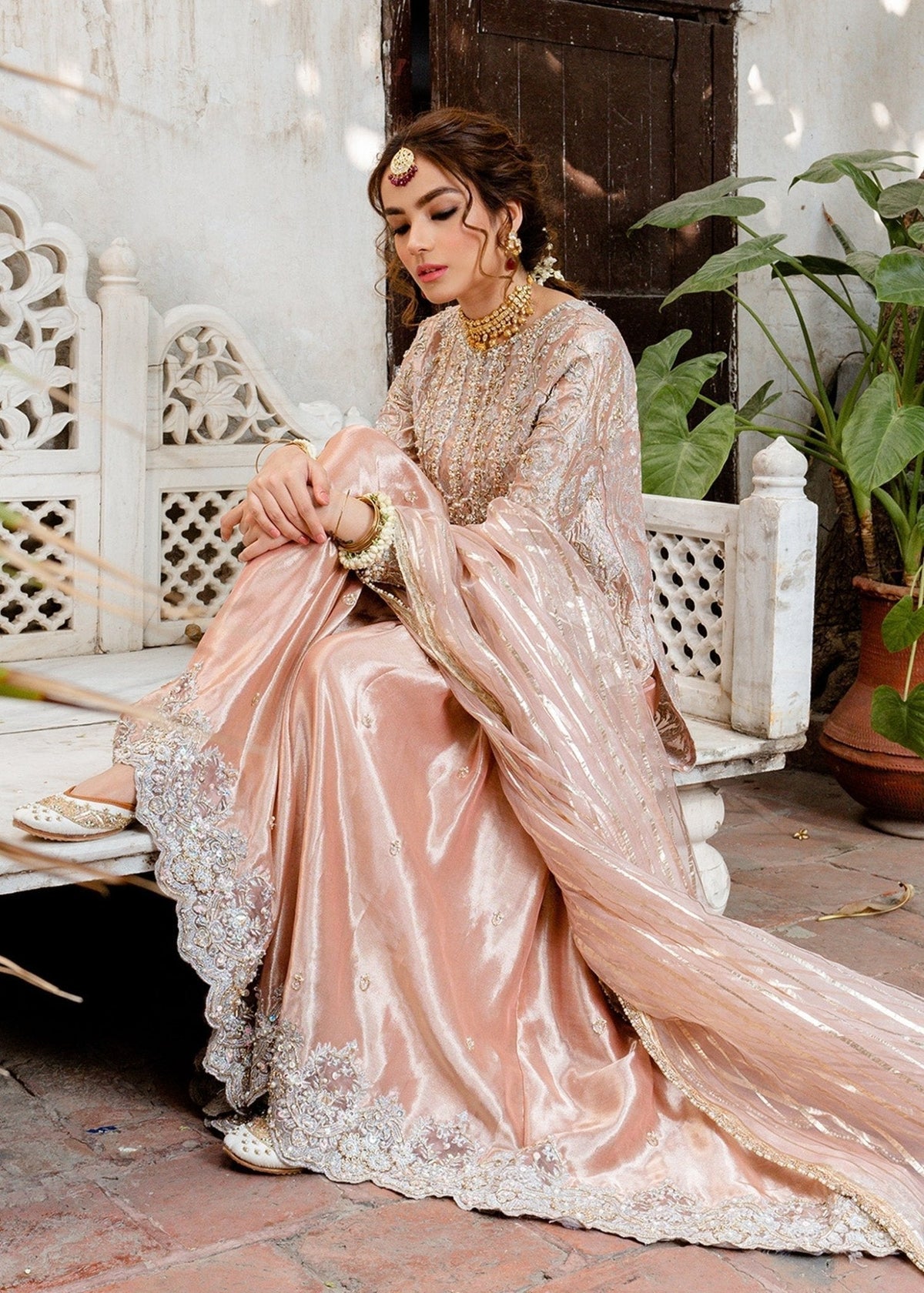 Imrozia | Sayonee | Safa