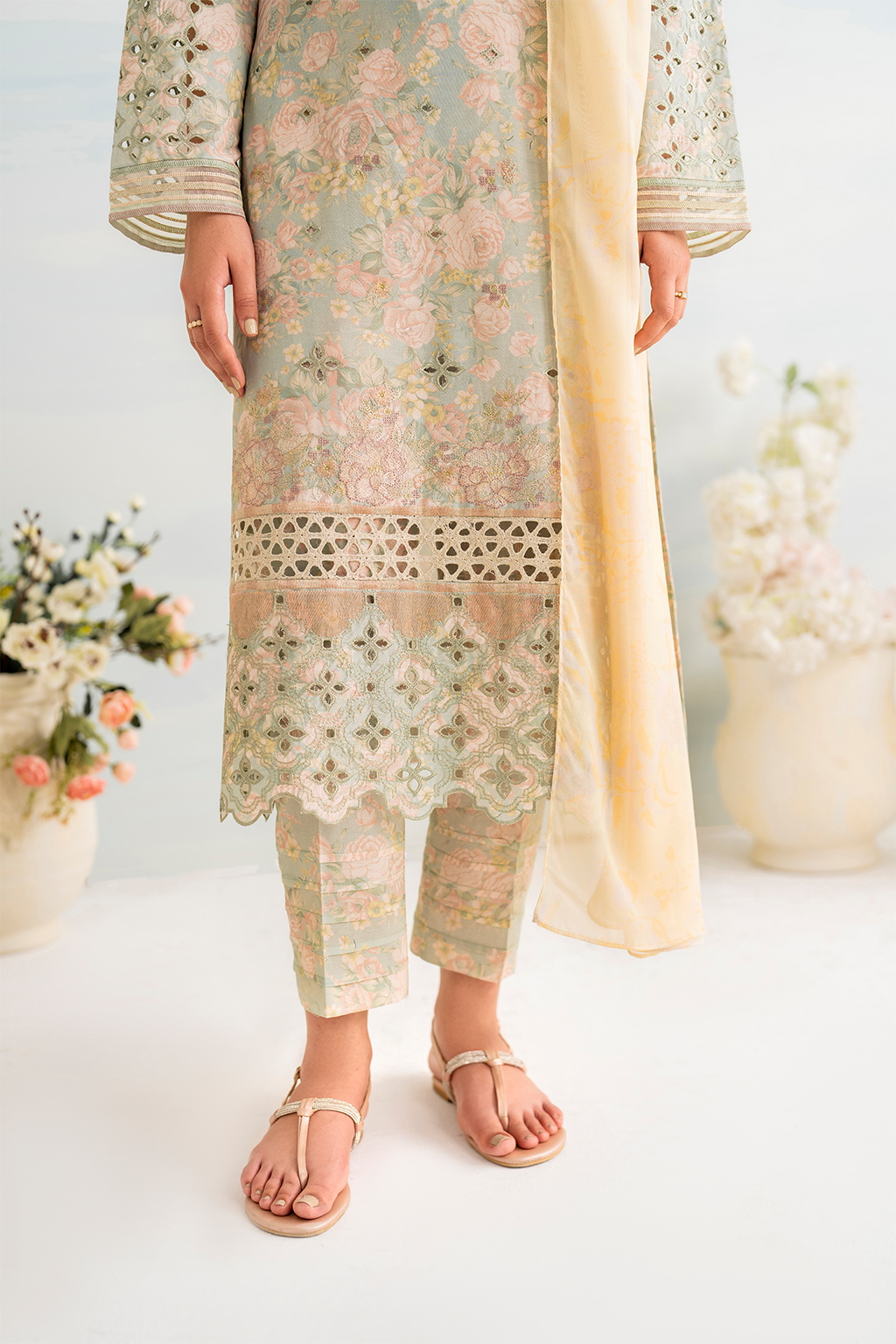 Iznik | Guzel lawn 24 | IGL-06