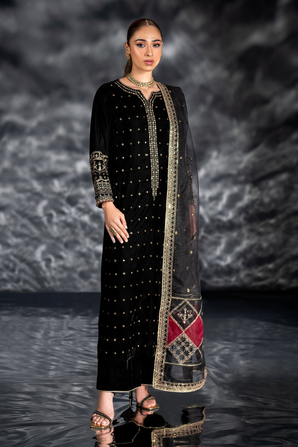 Naqshi | Makhmal 24 | ZUNI - Riwayat-e-Khas