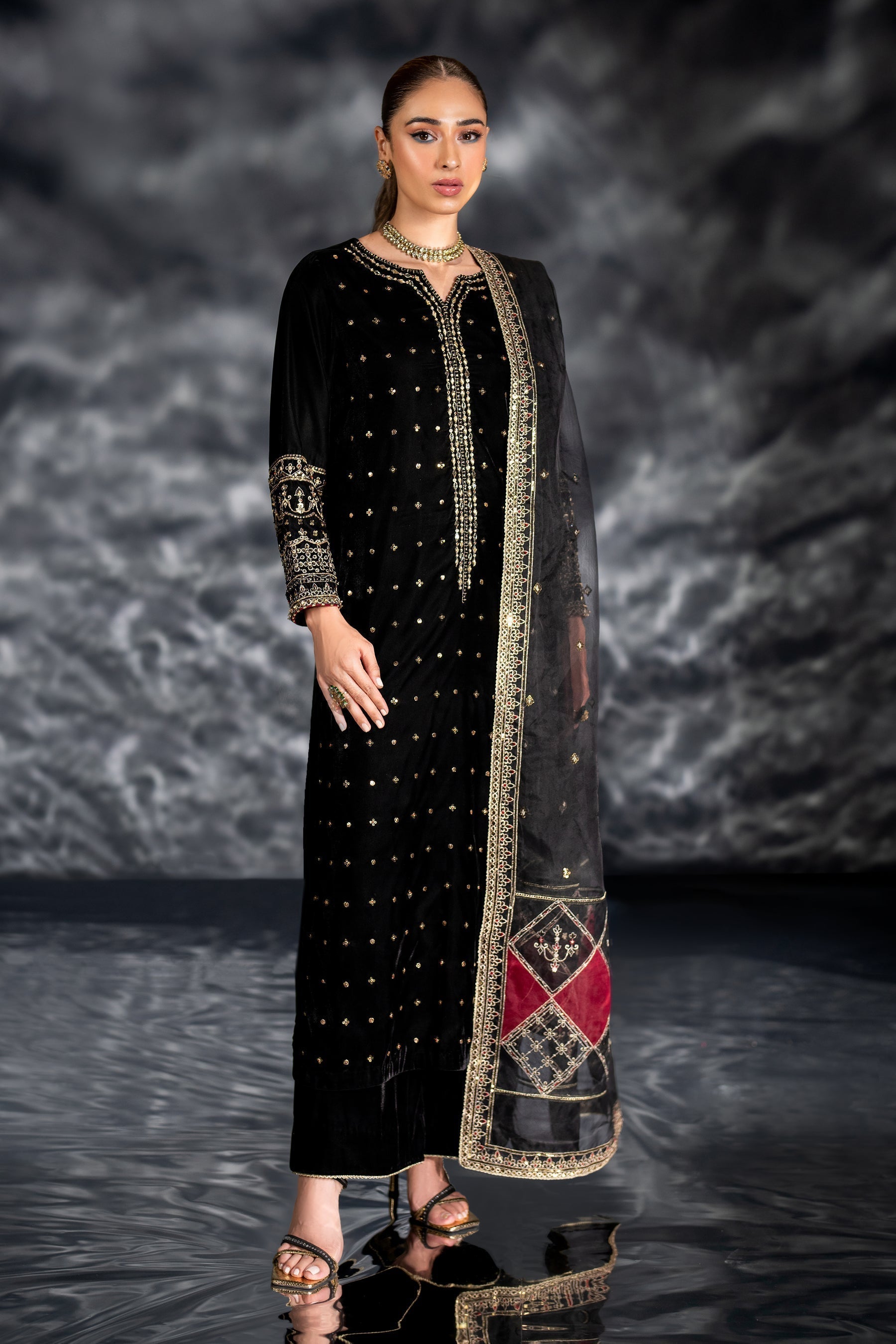Naqshi | Makhmal 24 | ZUNI - Riwayat-e-Khas
