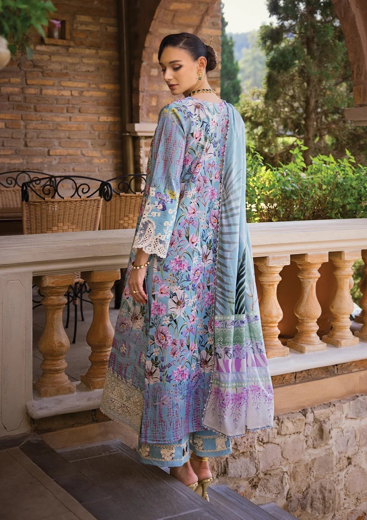 Elaf Premium Print Chikankari Lawn  3Pc Suit ECT-03A OCEAN BLUE