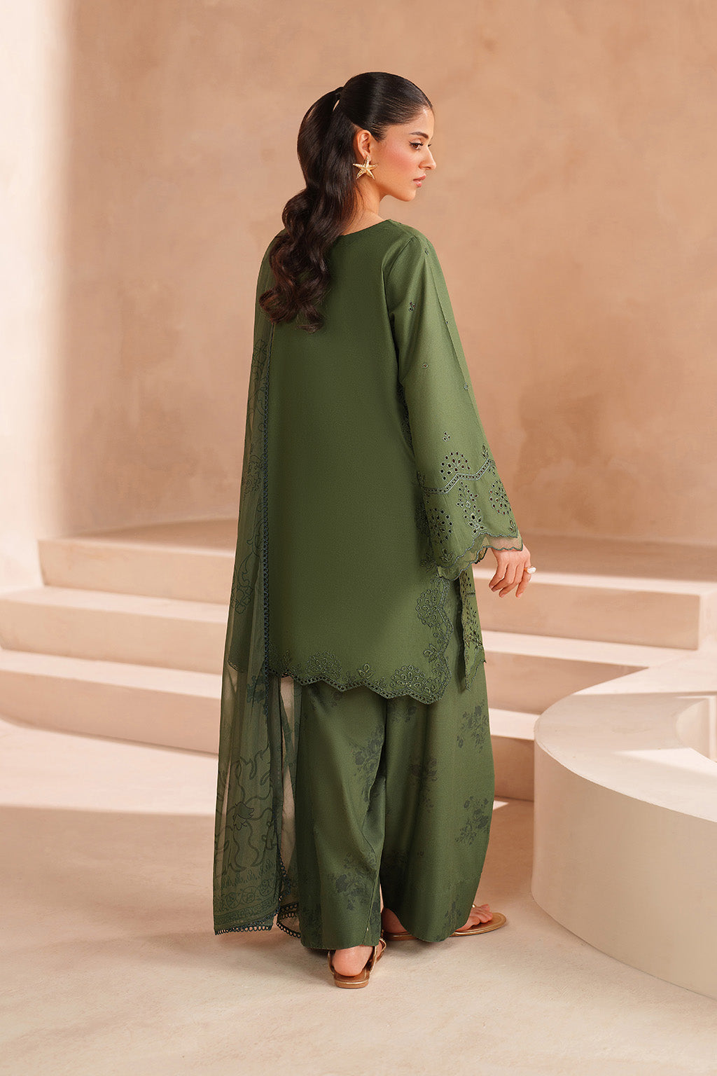 Iznik | Ramadan Edit | UE-603 Embroidered Lawn