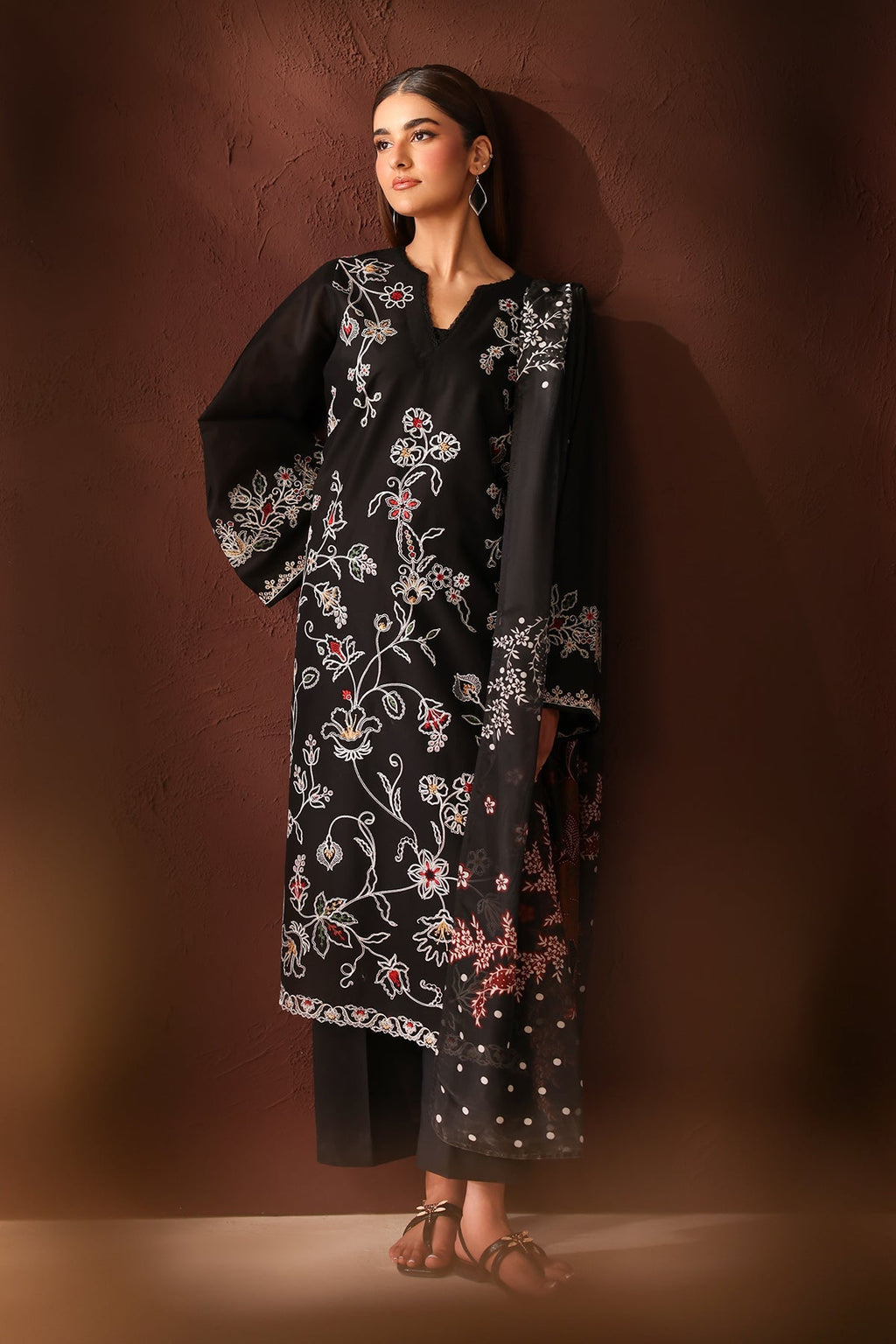 Baroque | Embroidered Lawn | SF-4483