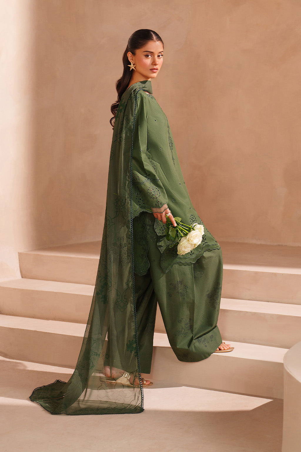 Iznik | Ramadan Edit | UE-603 Embroidered Lawn