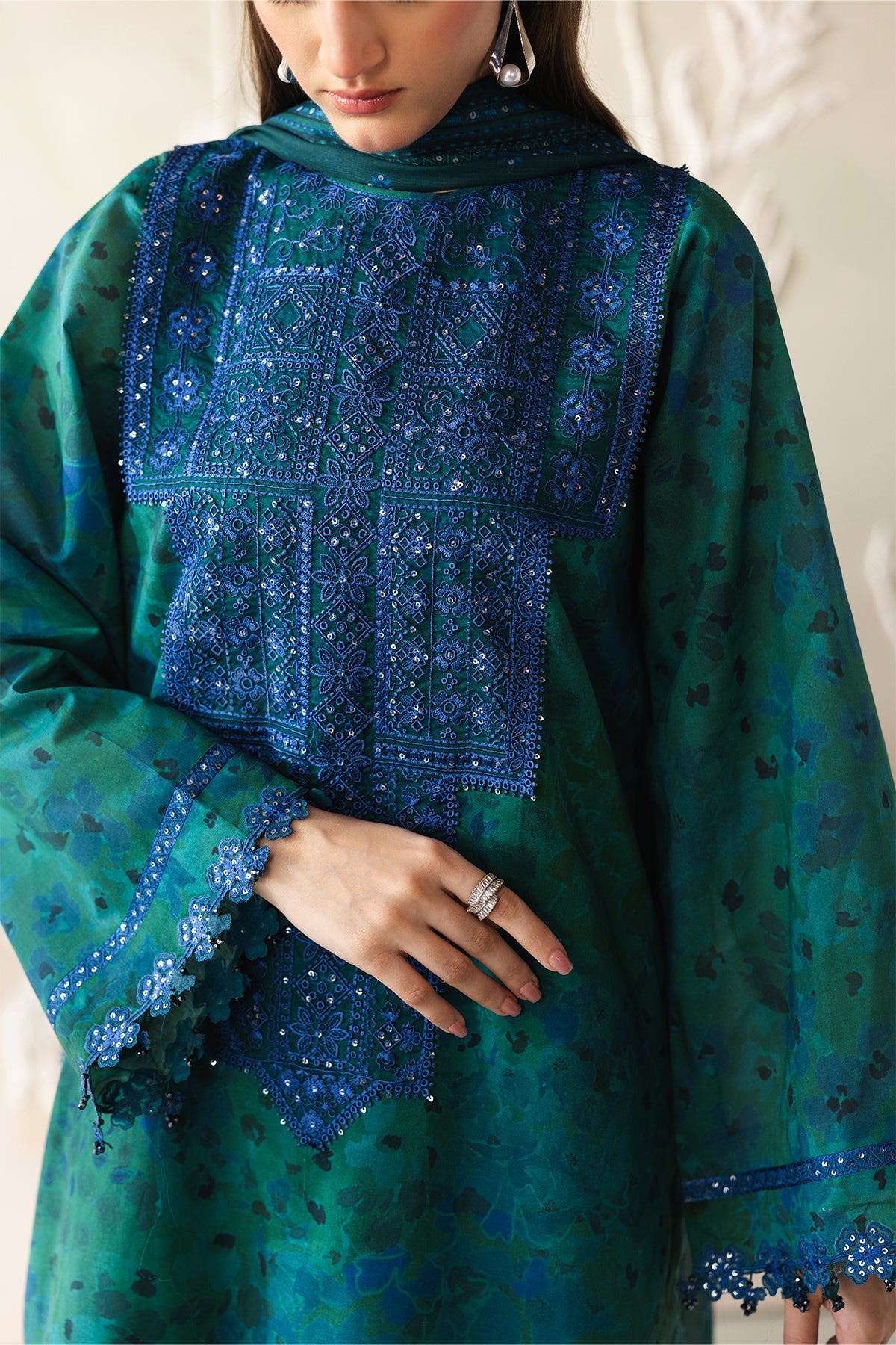 Baroque | Embroidered Lawn | SF-4426