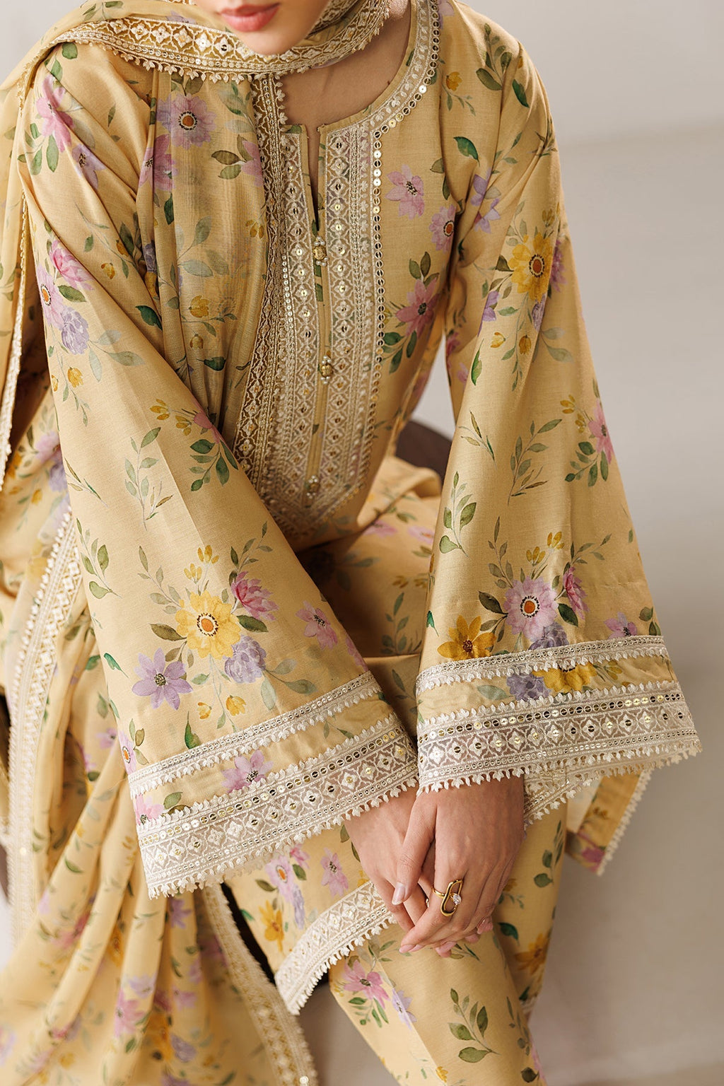 Baroque | Embroidered Lawn | SF-4416