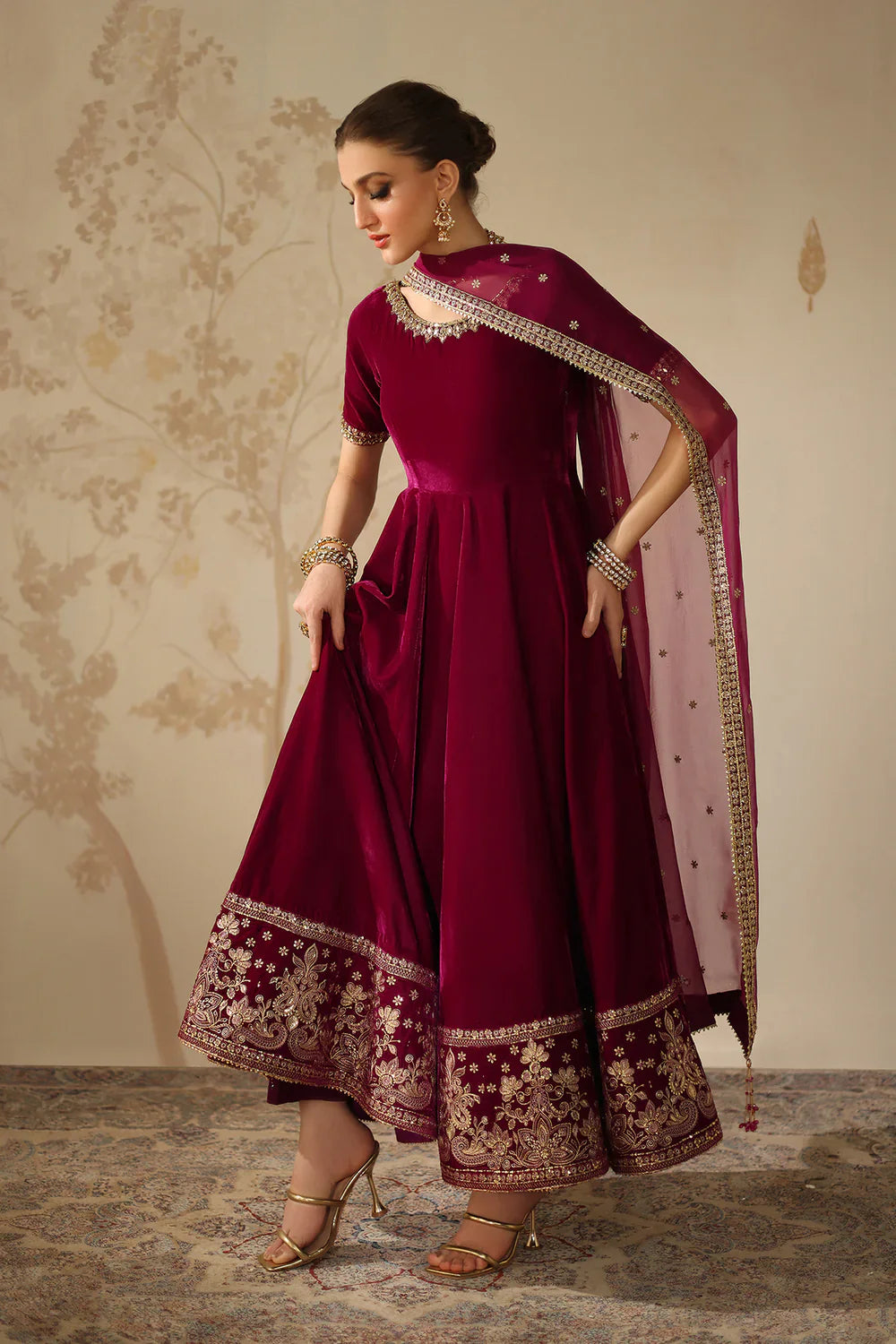 Baroque | EMBROIDERED VELVET | PR-1225