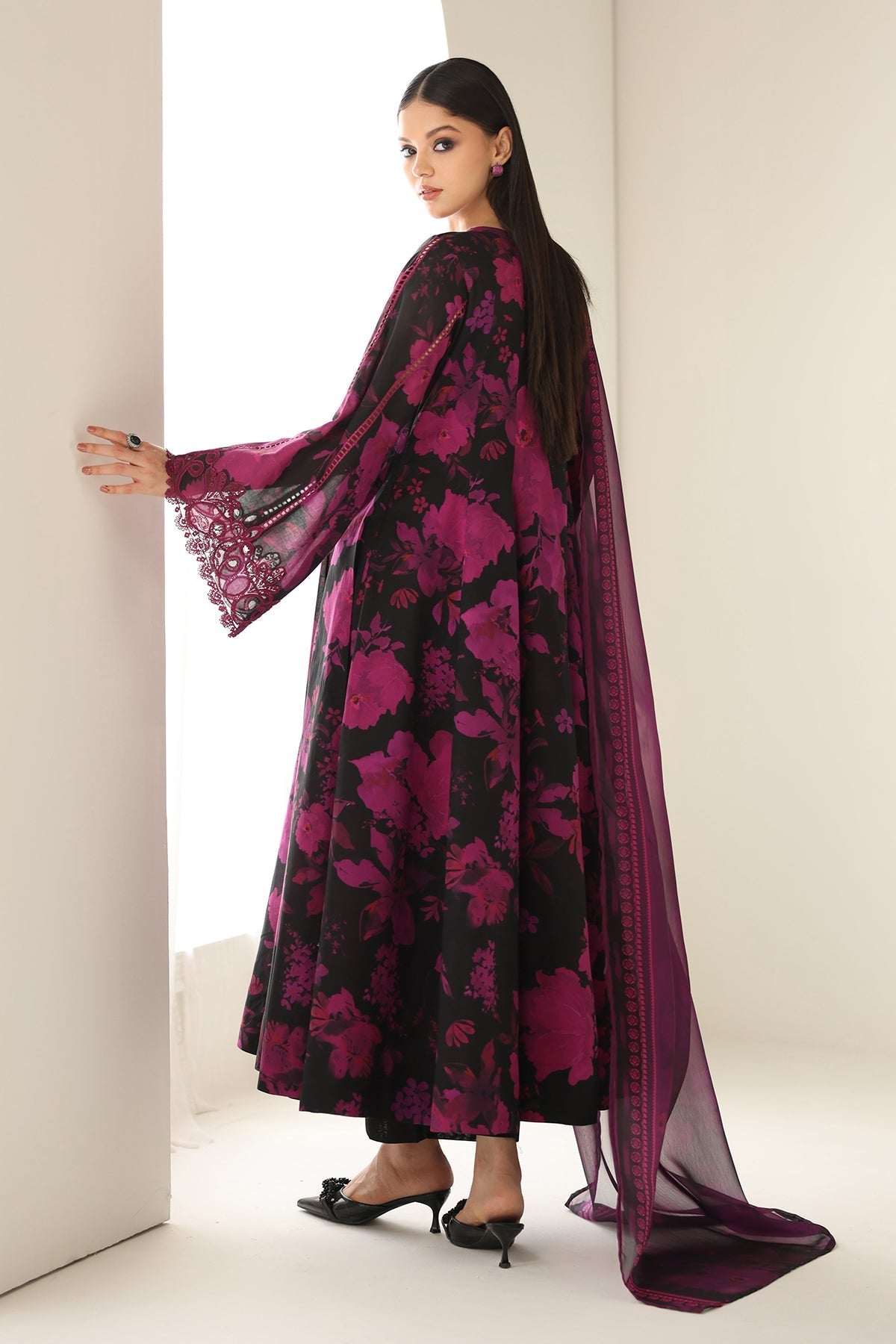 Baroque | Embroidered Lawn | SF-4174