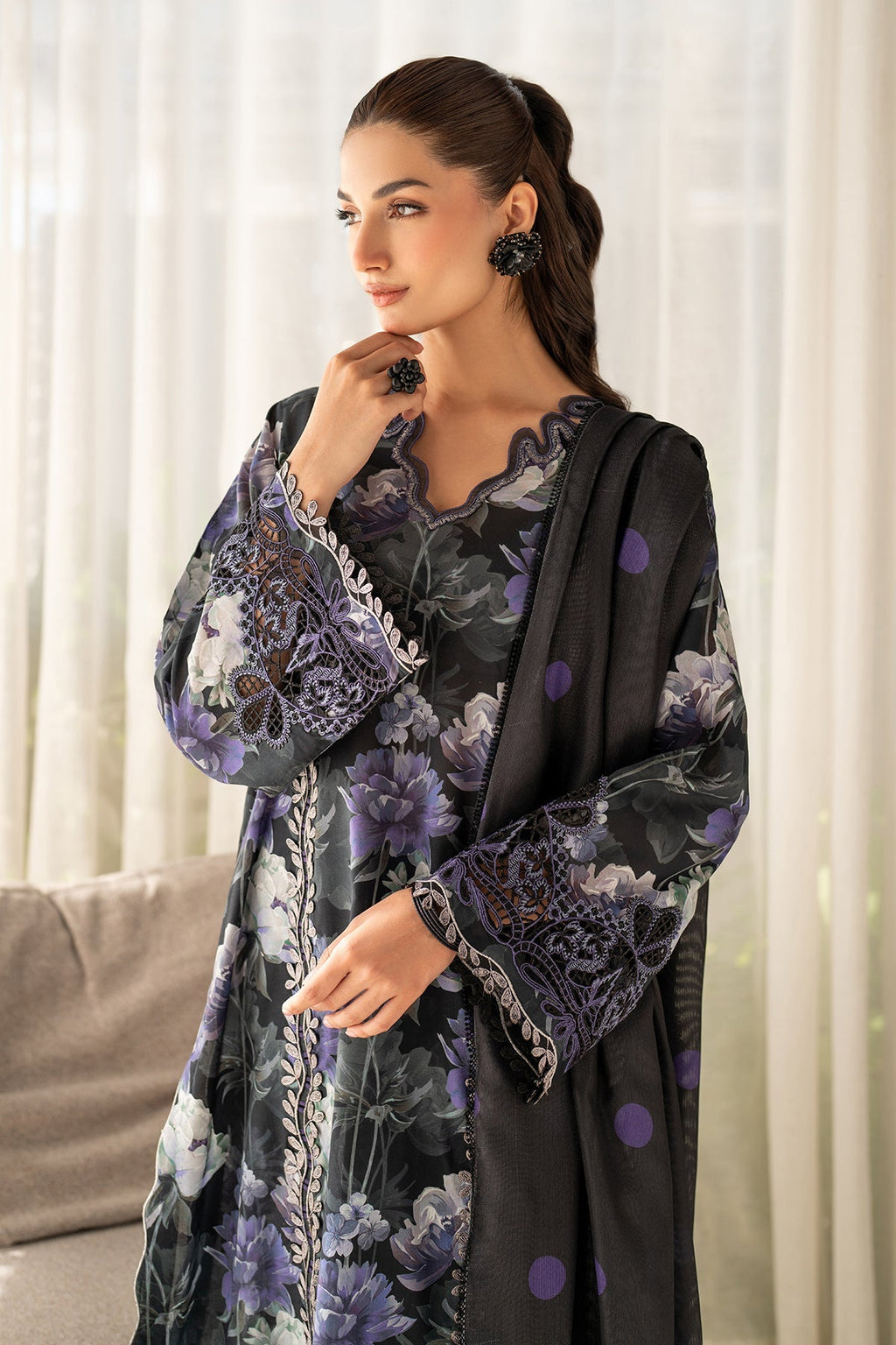 Baroque | Embroidered Lawn | SF-4093