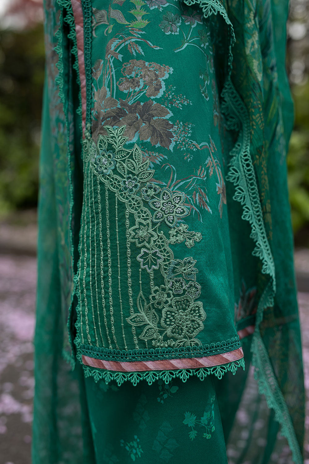 Sobia Nazir | Basics 25 | Design 5B