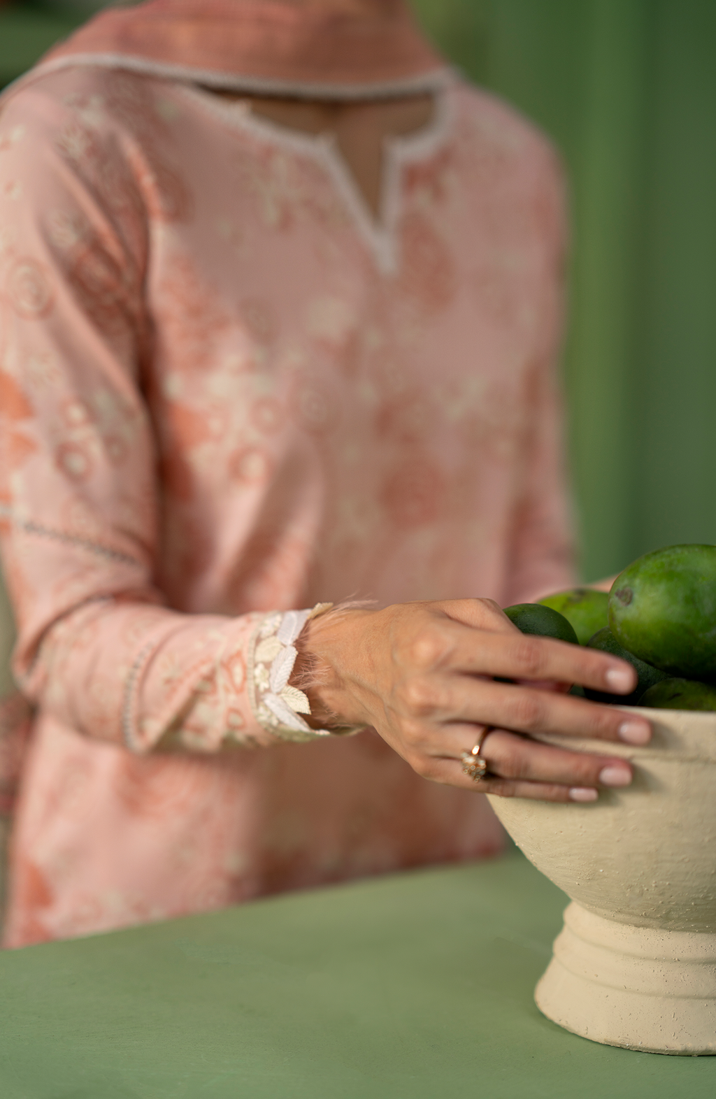 Seran | Artisan Lawn 25 | PECHE - Riwayat-e-Khas