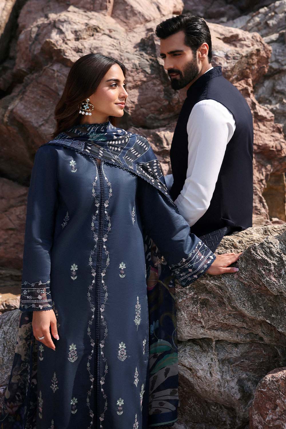 Seran | Afsanah Lawn 25 | MERAL - Riwayat-e-Khas