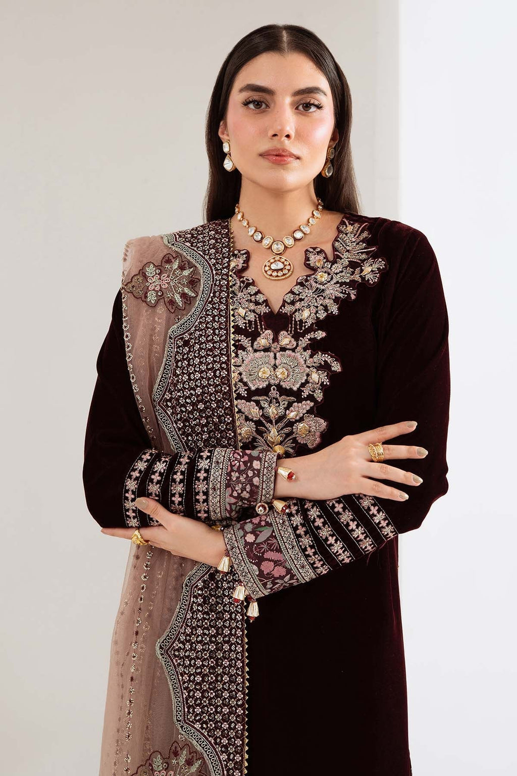 Nureh | Maya Velvet | NW-110