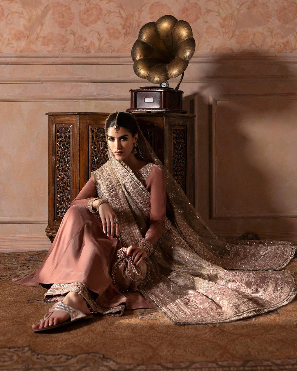 Faiza saqlain | Ismene formals | Averna