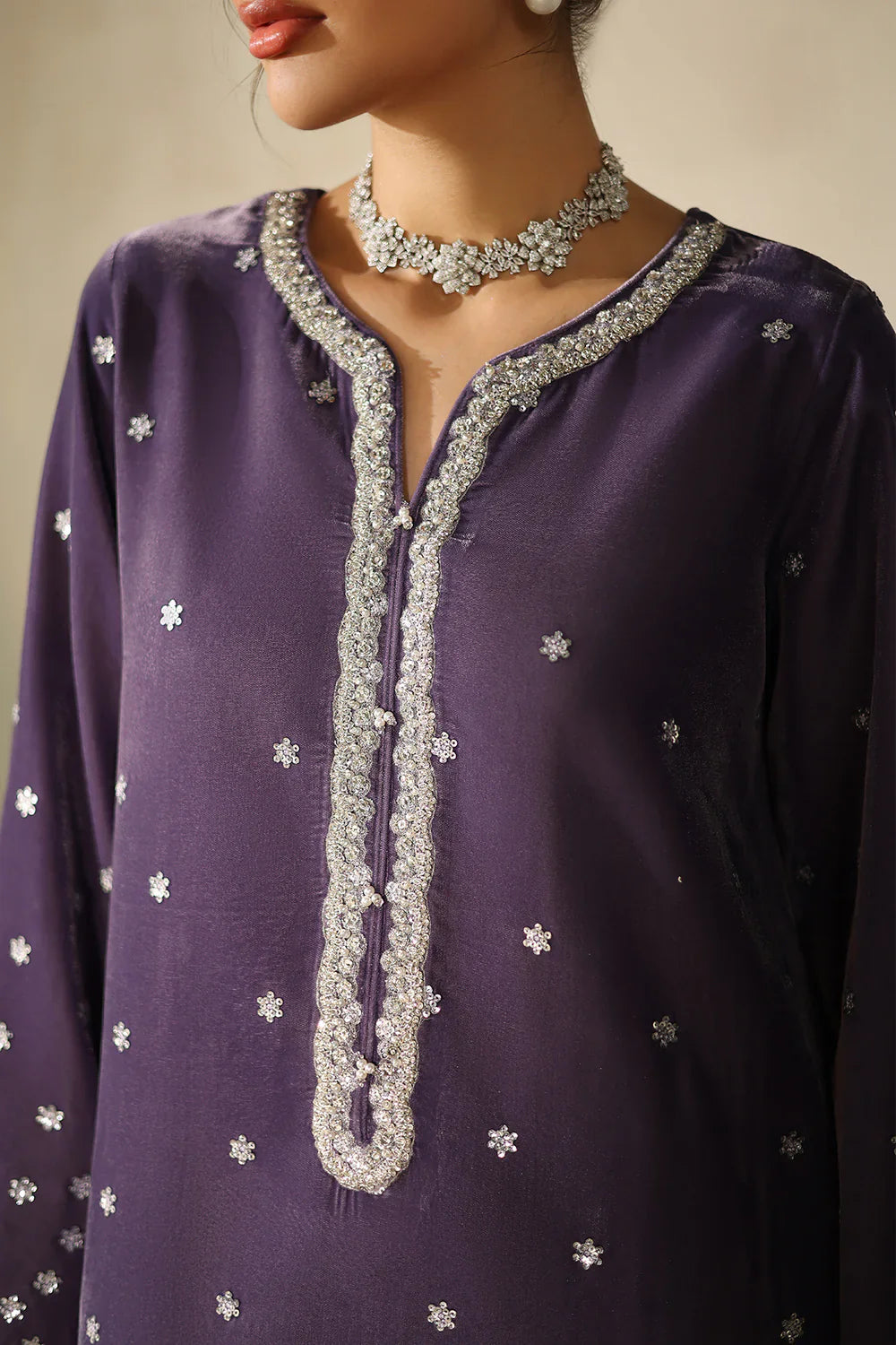 Baroque | EMBROIDERED VELVET | PR-1226