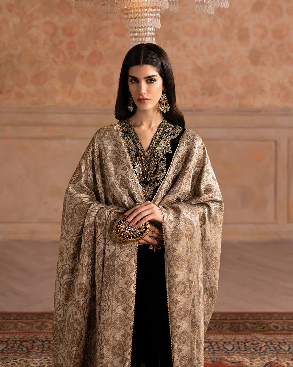Faiza saqlain | Ismene formals | Vita